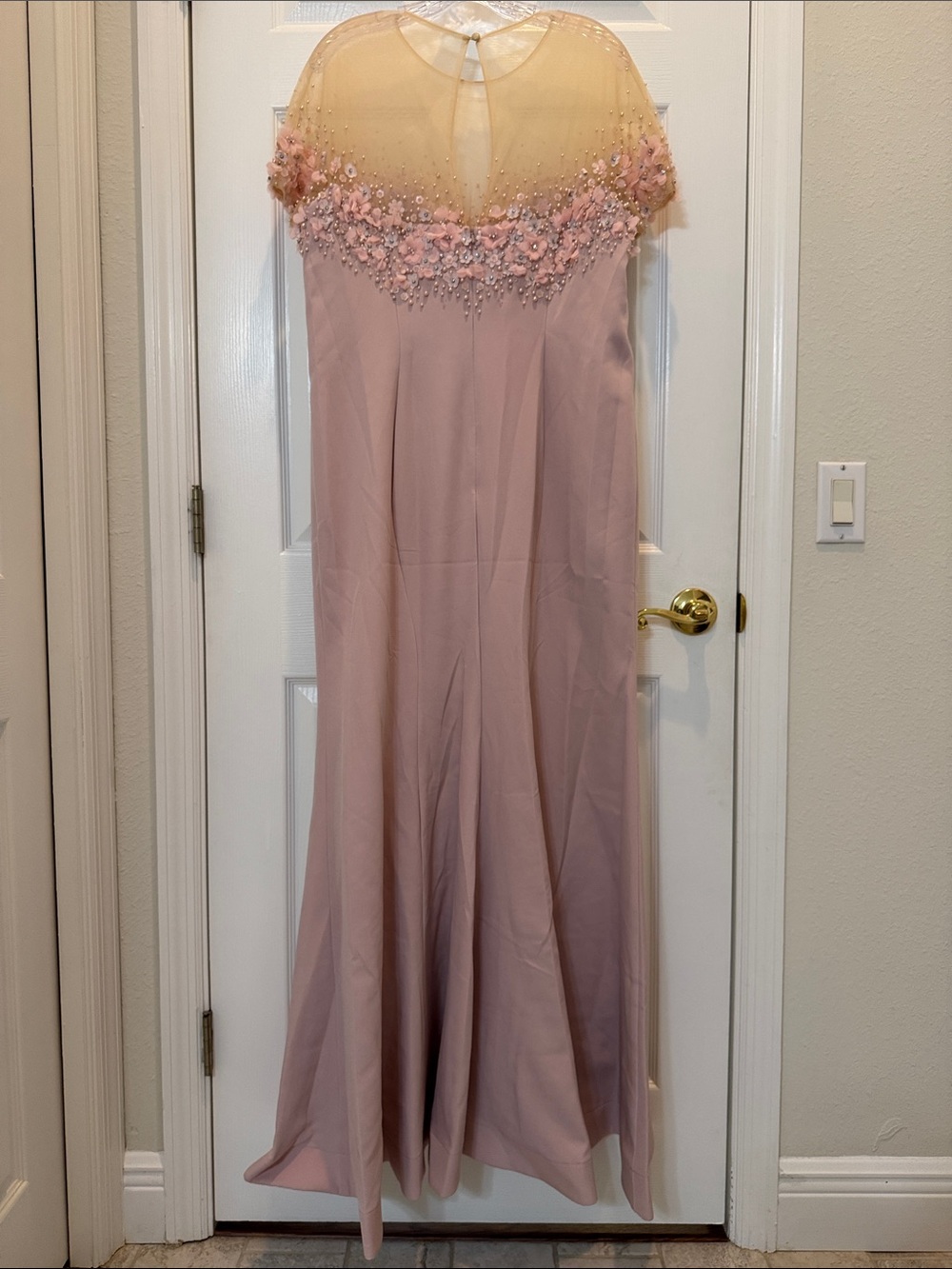 Mac Duggal 11867 Pink Crepe Mermaid Gown With Beaded Illusion Neck Size 14 NWT - Picture 5 of 10
